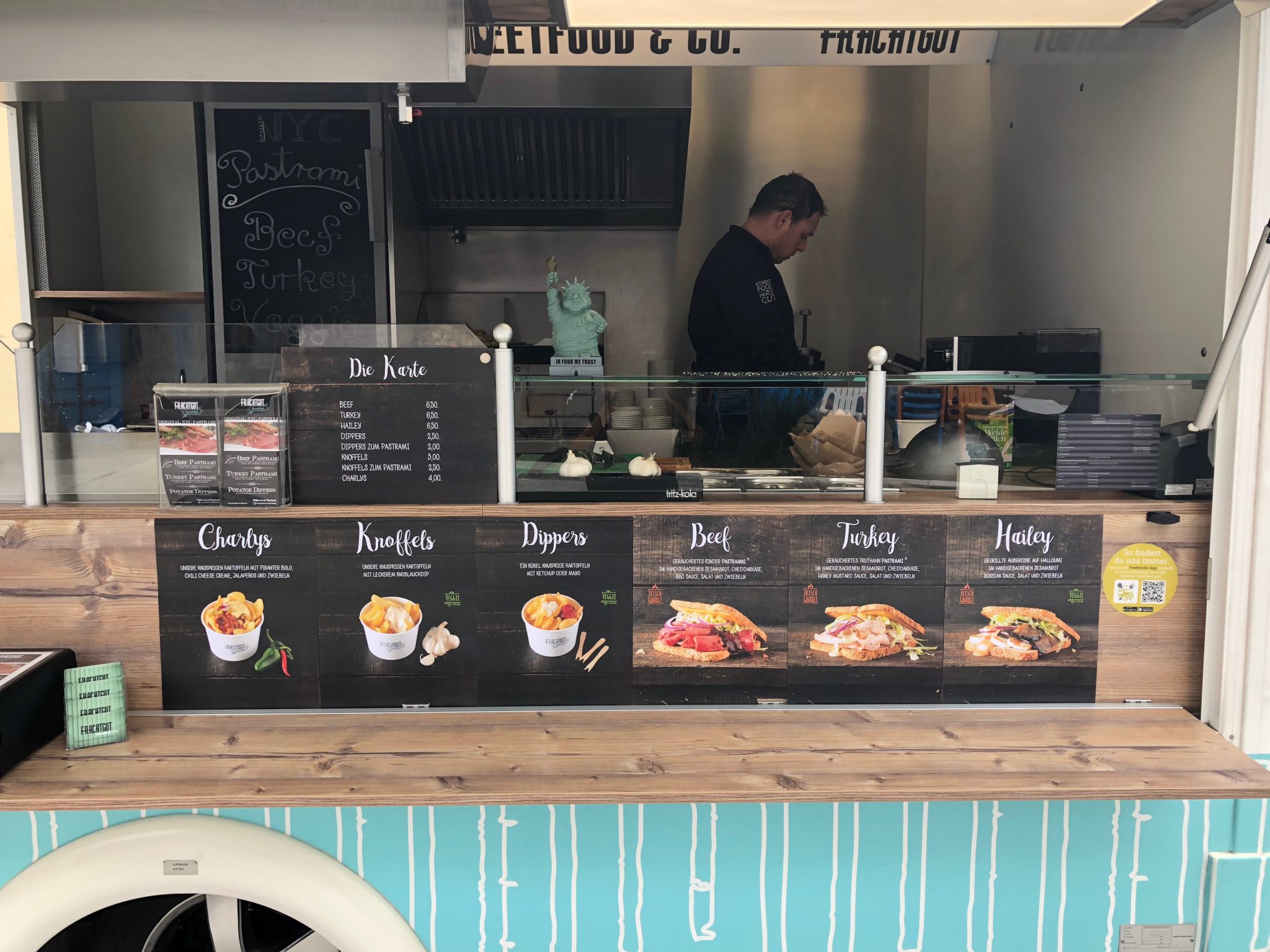 Foodtruck Freiburg Pastrami & Live Cooking Frachtgut